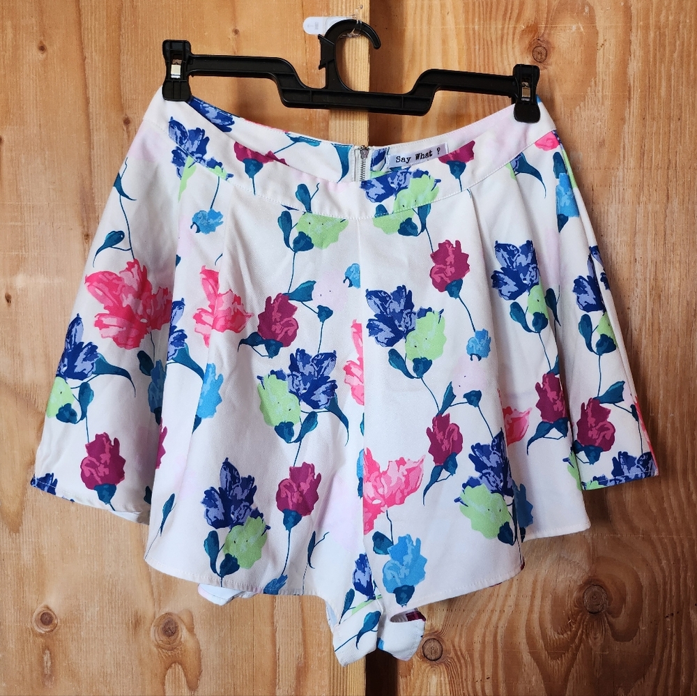 Say What? White Floral High Waist Shorts BUY1 GET1 FREE 🧚‍♀️✨️